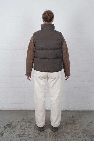 Waxed Puff Vest - Charred Brown